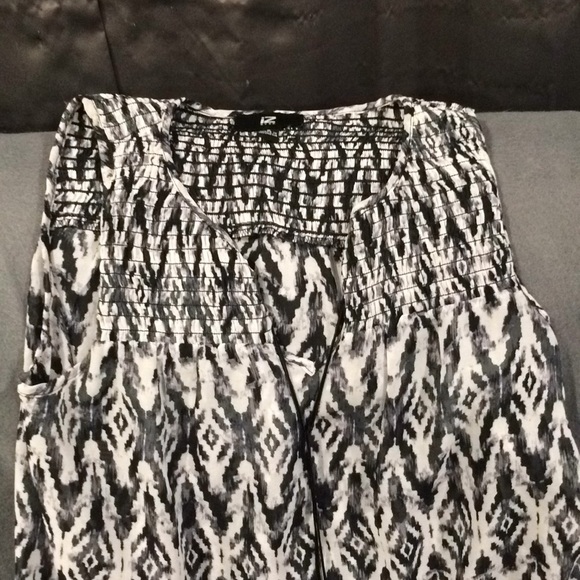 Iz top - Picture 2 of 2